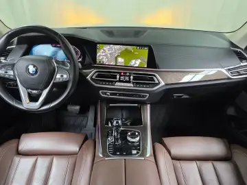 2022 BMW X5 с пробегом 121 417 км
