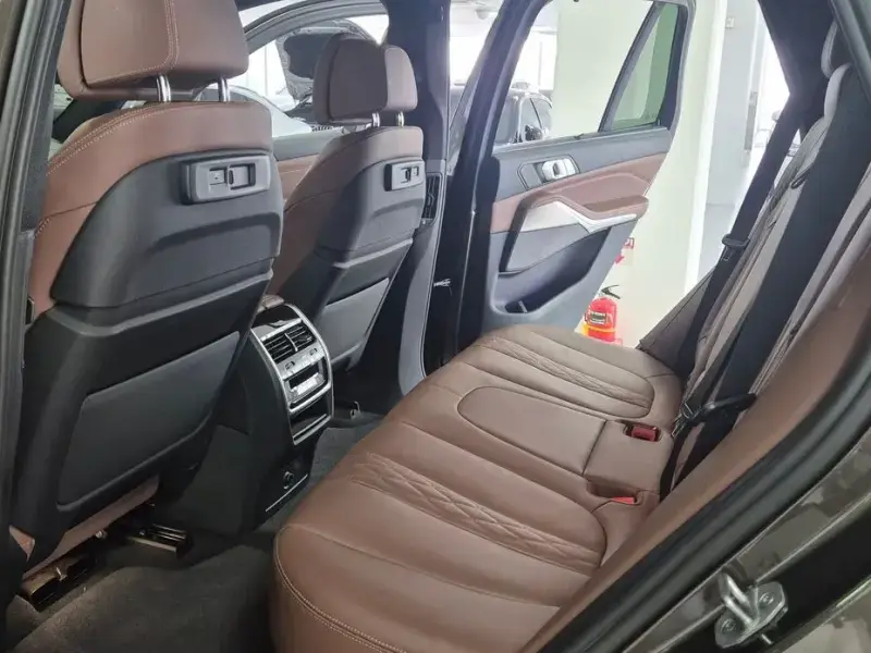 2023 BMW X5 с пробегом 51 129 км