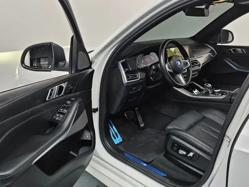 2023 BMW X5 с пробегом 21 752 км