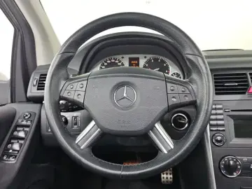 2011 Mercedes-Benz B-Класс с пробегом 158 574 км