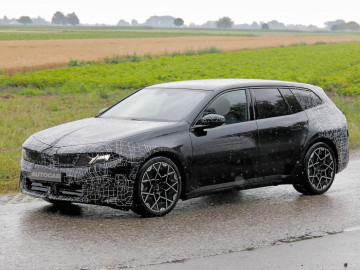 Новый BMW i3 Touring впервые замечен на тестах