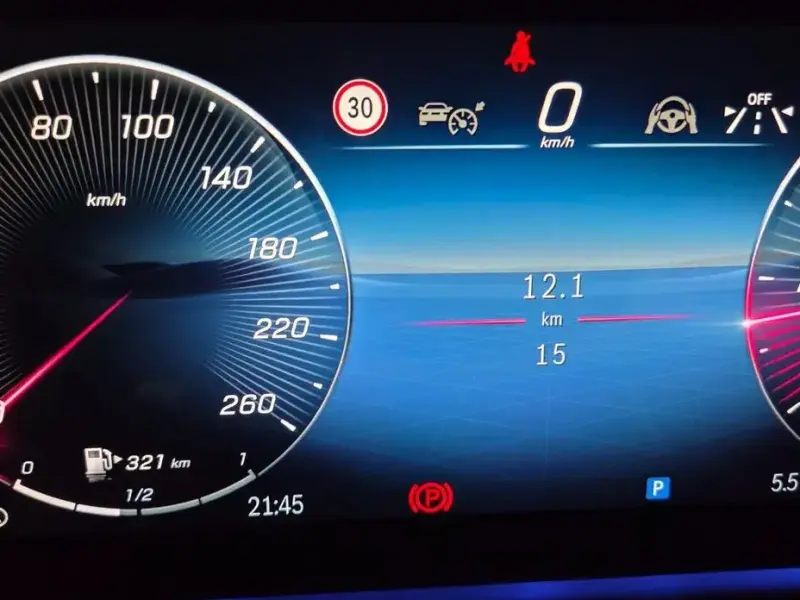 2026 Mercedes-Benz G-Класс с пробегом 15 км