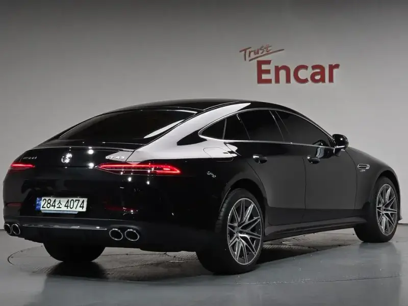 2023 Mercedes-Benz AMG GT с пробегом 14 142 км