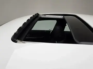 2025 Mercedes-Benz AMG GT с пробегом 33 км