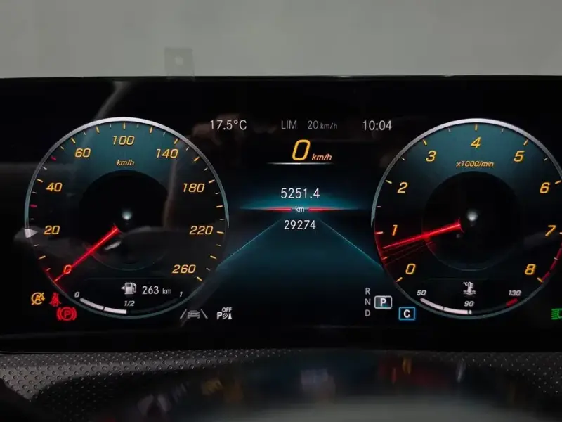 2021 Mercedes-Benz CLA с пробегом 29 274 км