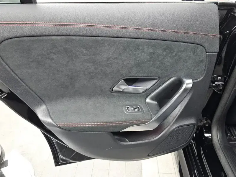 2023 Mercedes-Benz CLA с пробегом 37 501 км