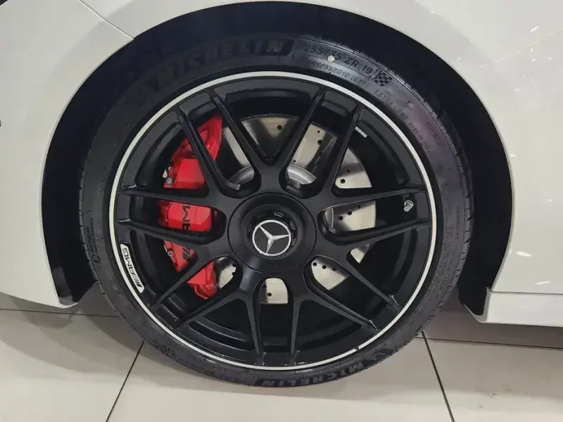2025 Mercedes-Benz CLA с пробегом 400 км