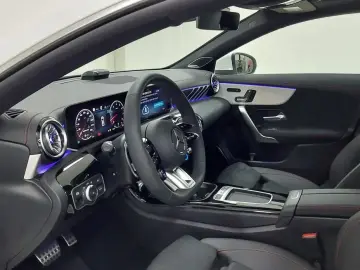 2025 Mercedes-Benz CLA с пробегом 29 км