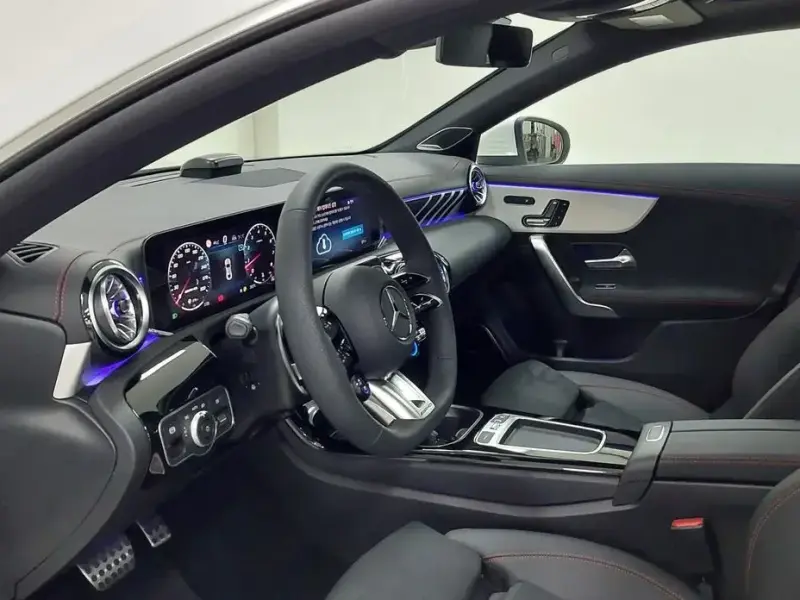 2025 Mercedes-Benz CLA с пробегом 29 км