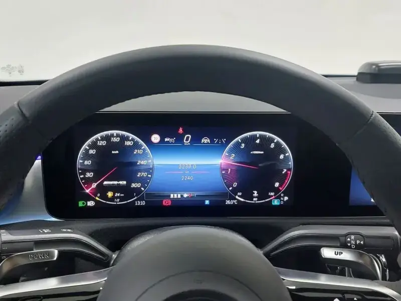 2025 Mercedes-Benz CLA с пробегом 2 240 км