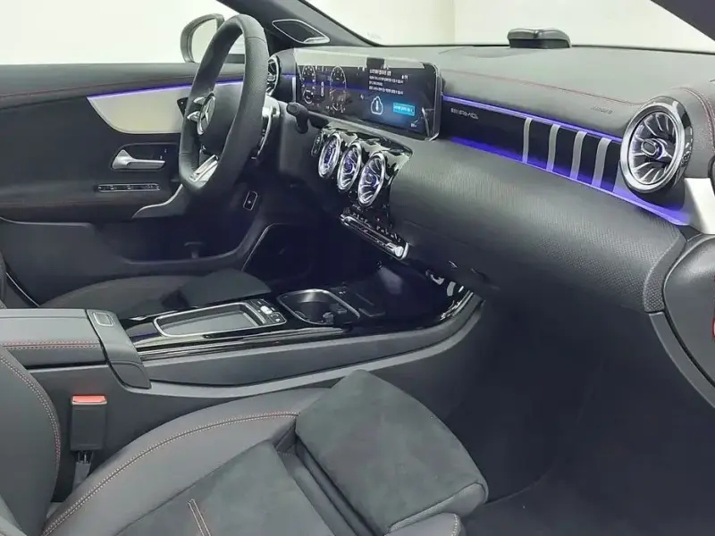 2025 Mercedes-Benz CLA с пробегом 29 км