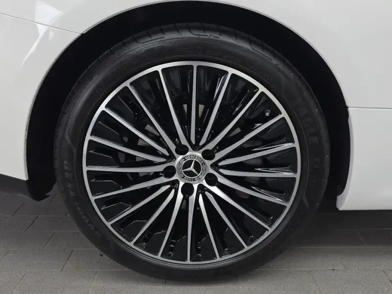 2025 Mercedes-Benz CLE с пробегом 3 077 км