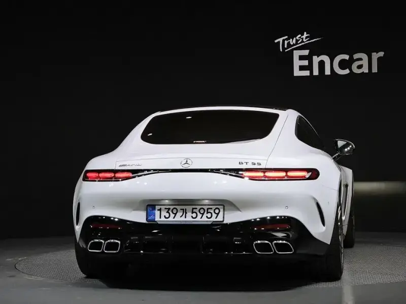2025 Mercedes-Benz AMG GT с пробегом 3 387 км