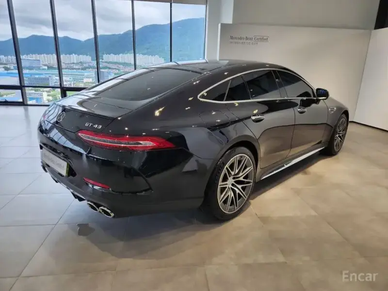 2025 Mercedes-Benz AMG GT с пробегом 3 043 км