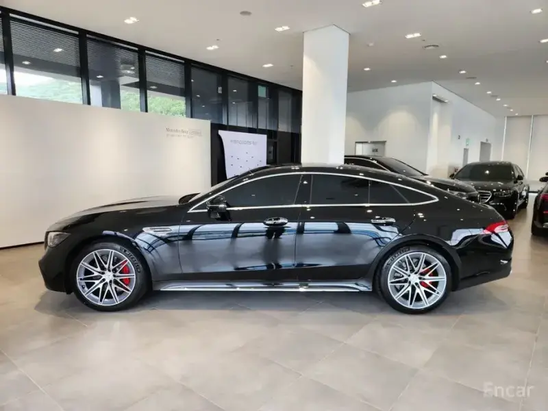 2025 Mercedes-Benz AMG GT с пробегом 3 043 км