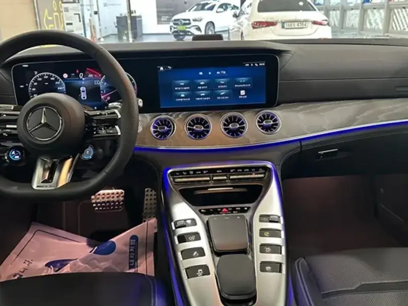 2025 Mercedes-Benz AMG GT с пробегом 20 км