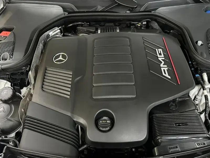 2025 Mercedes-Benz AMG GT с пробегом 7 356 км