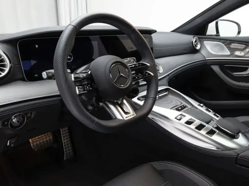 2025 Mercedes-Benz AMG GT с пробегом 6 104 км