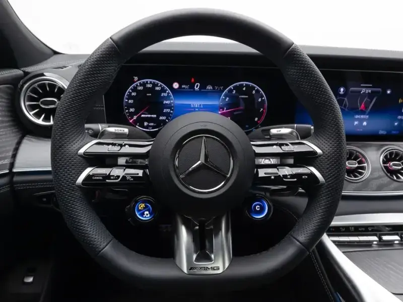 2025 Mercedes-Benz AMG GT с пробегом 6 104 км