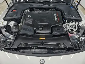 2025 Mercedes-Benz AMG GT с пробегом 1 421 км