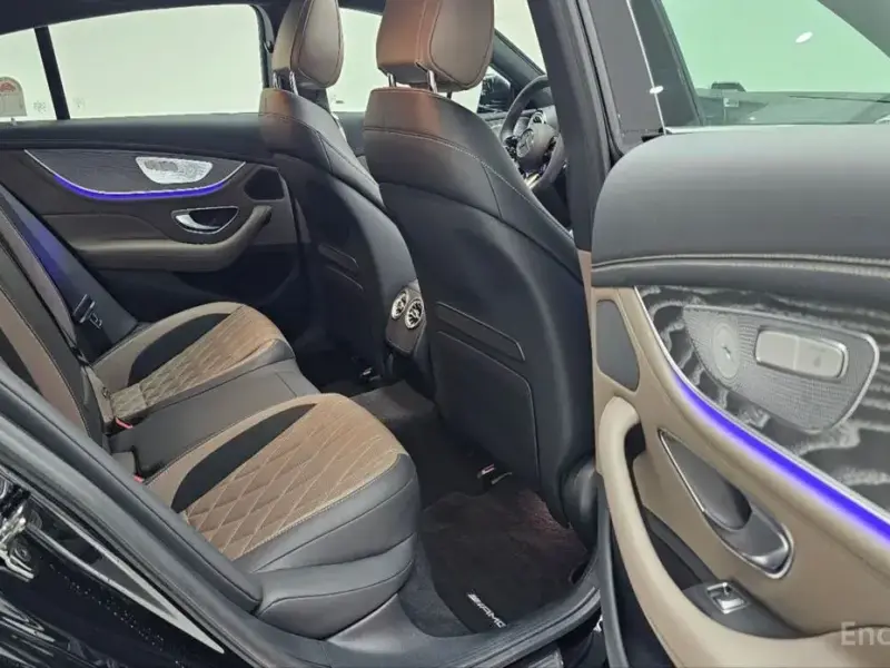 2025 Mercedes-Benz AMG GT с пробегом 7 064 км