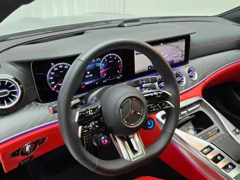 2025 Mercedes-Benz AMG GT с пробегом 4 408 км