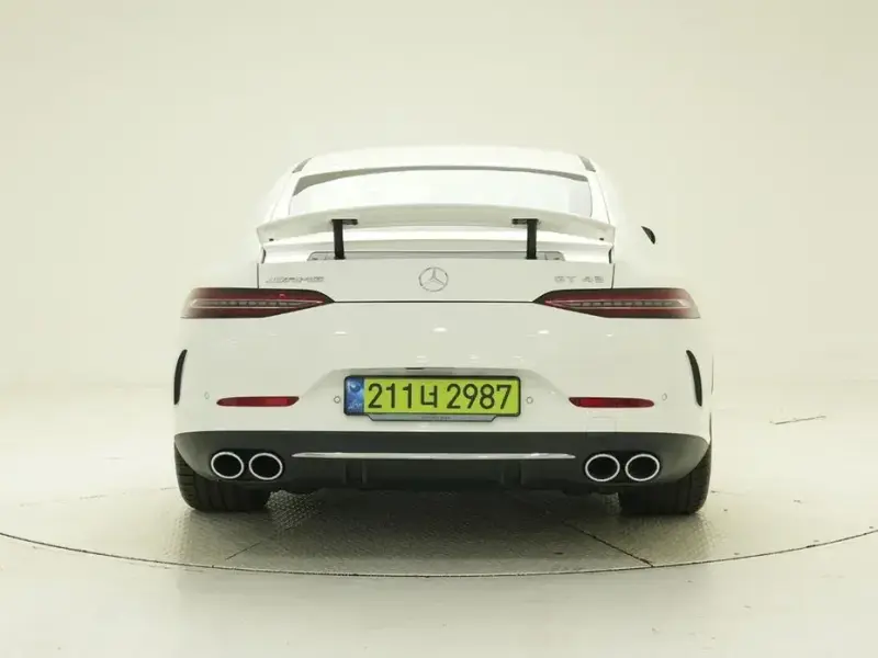 2025 Mercedes-Benz AMG GT с пробегом 33 км