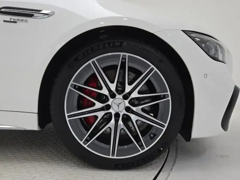 2025 Mercedes-Benz AMG GT с пробегом 33 км