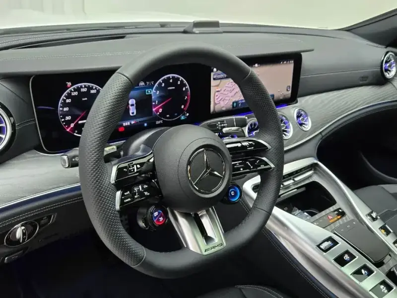 2025 Mercedes-Benz AMG GT с пробегом 33 км