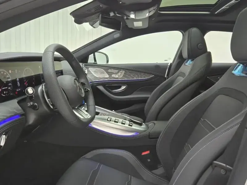 2025 Mercedes-Benz AMG GT с пробегом 33 км
