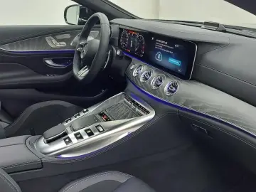 2025 Mercedes-Benz AMG GT с пробегом 318 км