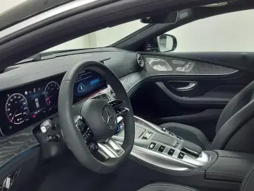 2025 Mercedes-Benz AMG GT с пробегом 712 км