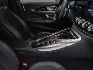 2022 Mercedes-Benz AMG GT с пробегом 56 382 км
