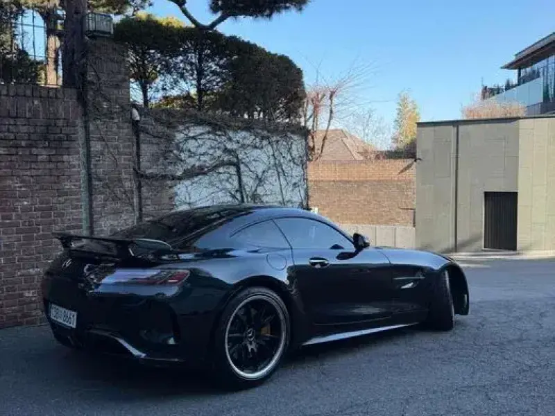 2021 Mercedes-Benz AMG GT с пробегом 5 000 км