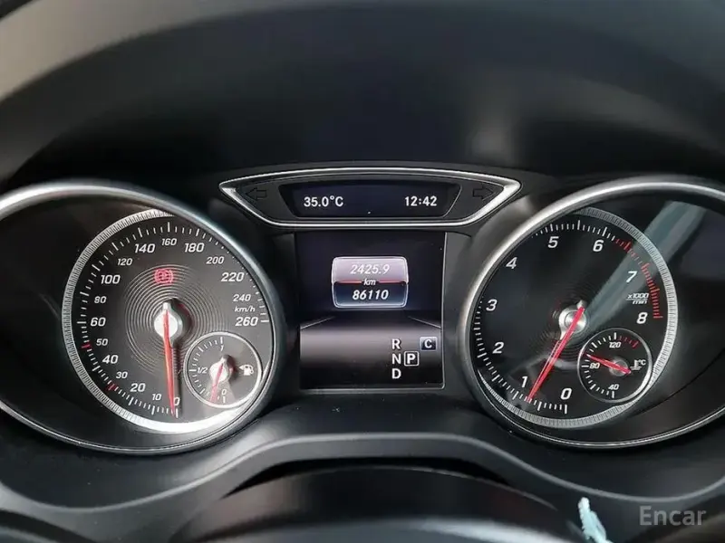 2017 Mercedes-Benz CLA с пробегом 86 000 км