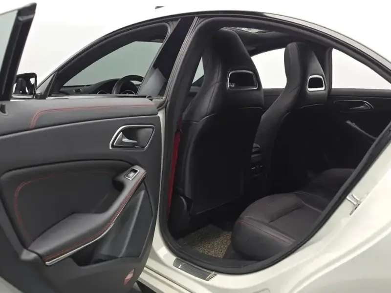 2017 Mercedes-Benz CLA с пробегом 76 675 км