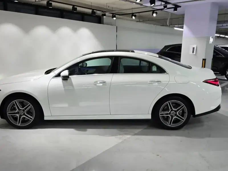 2025 Mercedes-Benz CLA с пробегом 33 км