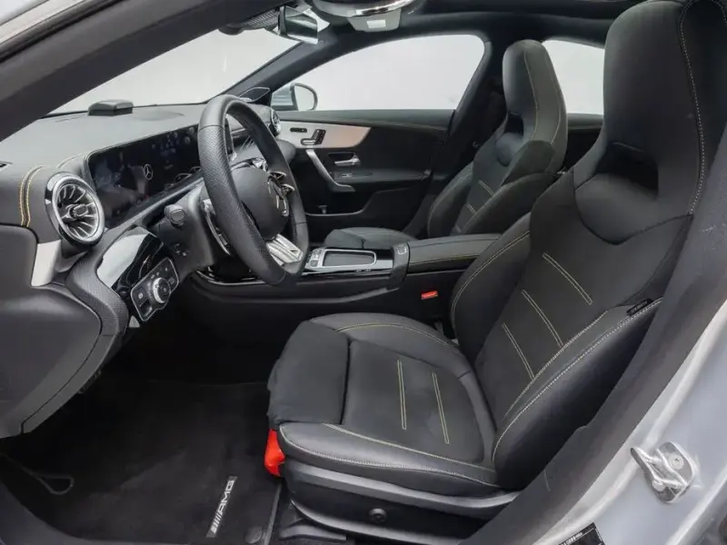 2025 Mercedes-Benz CLA с пробегом 2 930 км