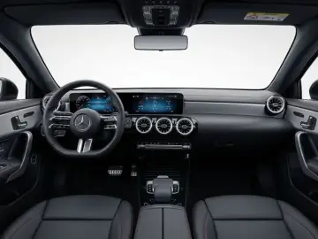 2025 Mercedes-Benz CLA с пробегом 18 666 км