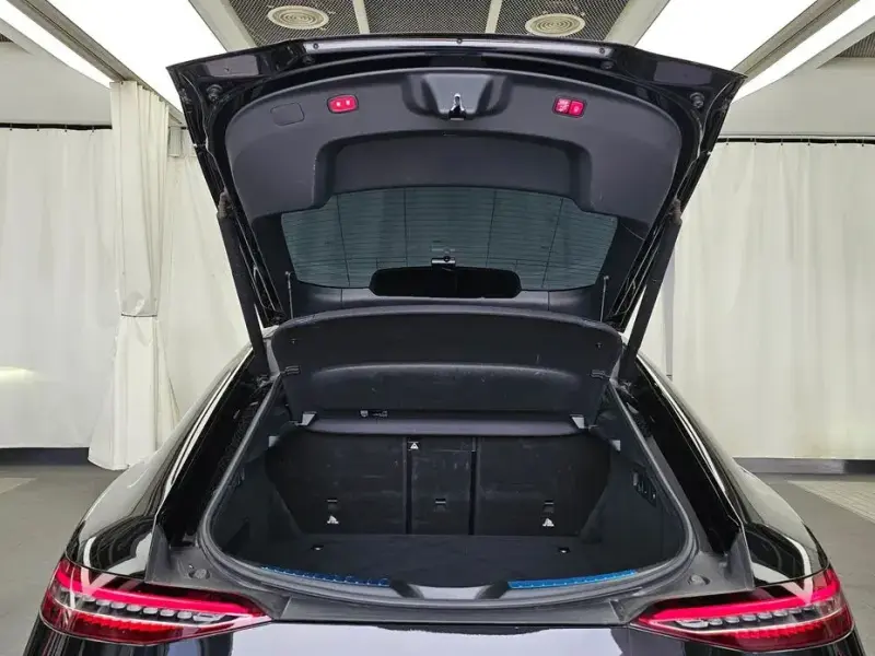2021 Mercedes-Benz AMG GT с пробегом 23 072 км