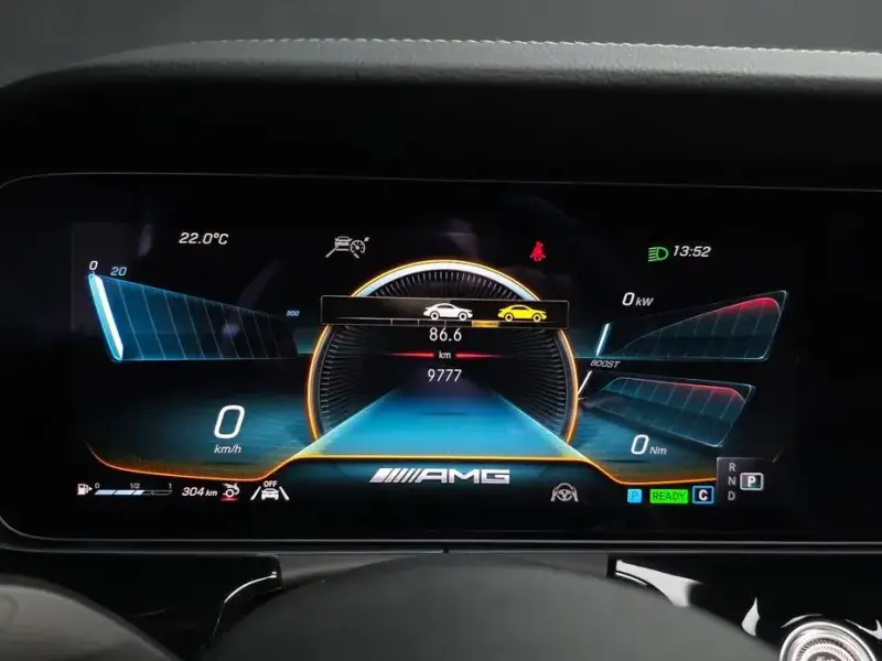 2022 Mercedes-Benz AMG GT с пробегом 9 777 км