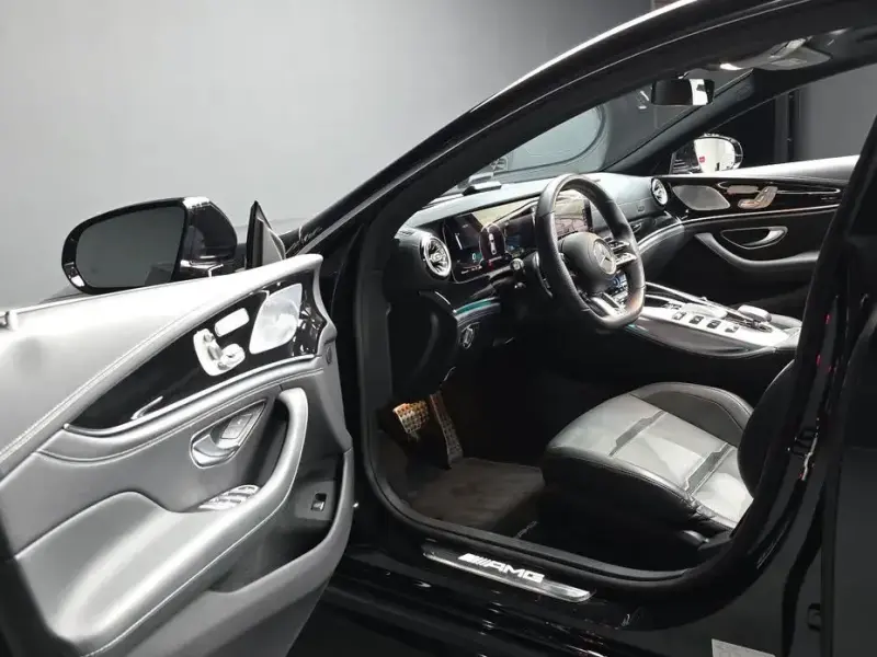 2022 Mercedes-Benz AMG GT с пробегом 9 777 км