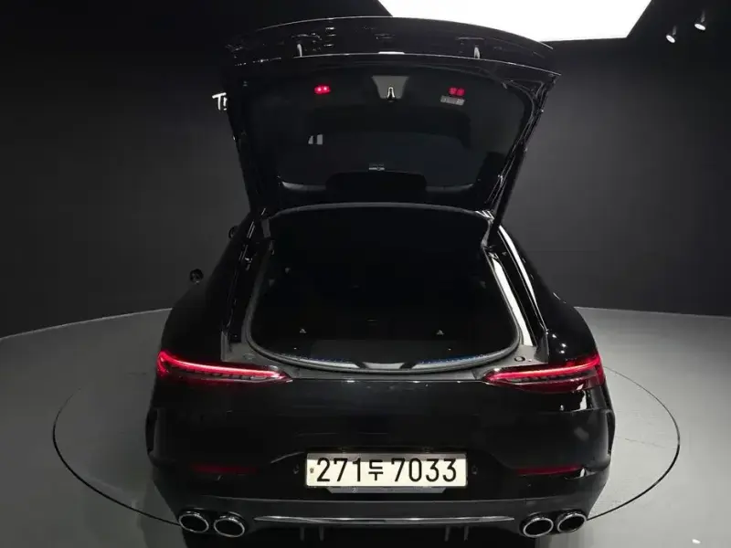 2022 Mercedes-Benz AMG GT с пробегом 9 777 км