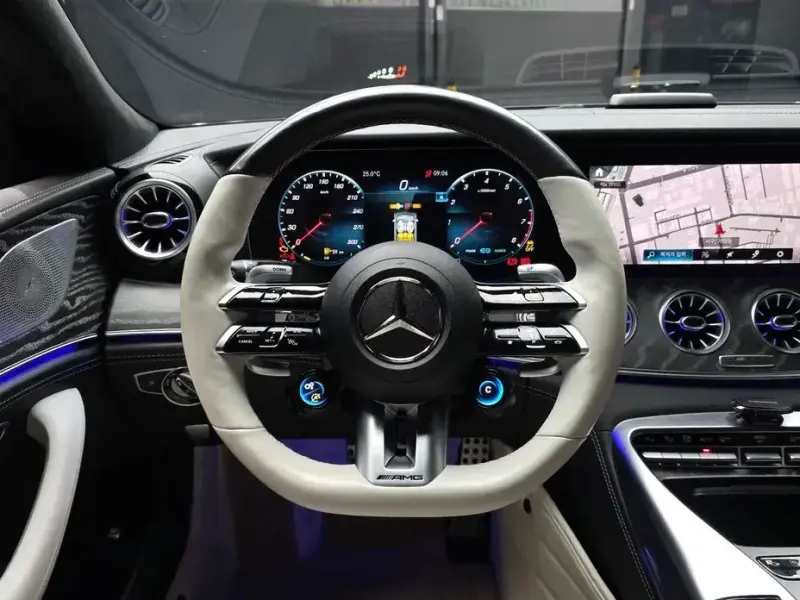 2022 Mercedes-Benz AMG GT с пробегом 65 915 км