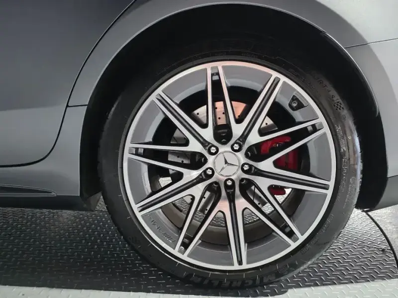 2022 Mercedes-Benz AMG GT с пробегом 12 703 км