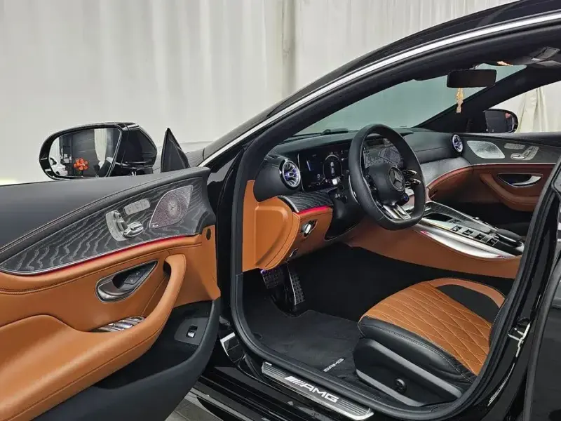 2023 Mercedes-Benz AMG GT с пробегом 14 403 км