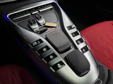 2022 Mercedes-Benz AMG GT с пробегом 12 703 км