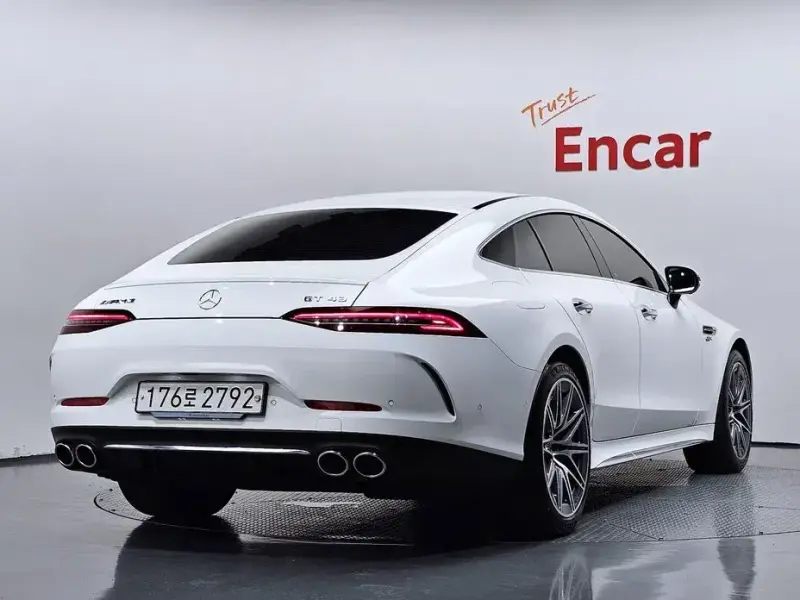2024 Mercedes-Benz AMG GT с пробегом 10 377 км