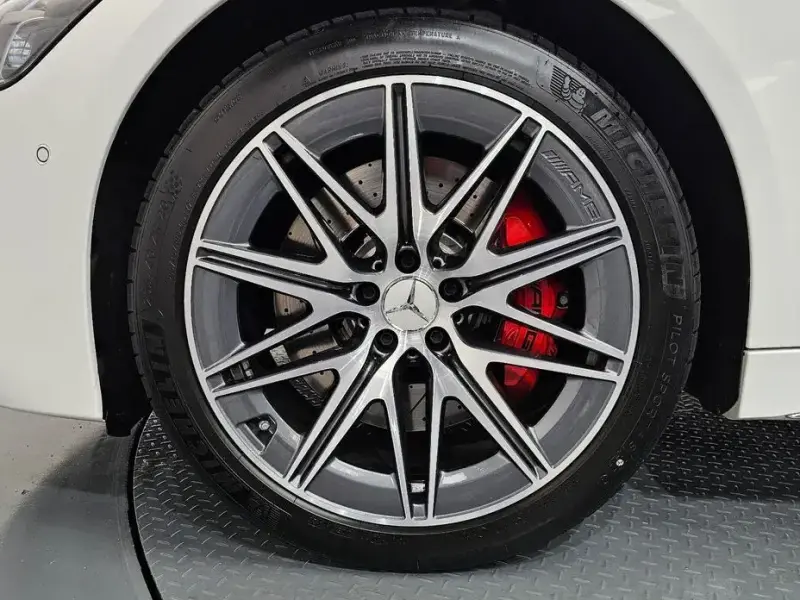 2024 Mercedes-Benz AMG GT с пробегом 10 377 км