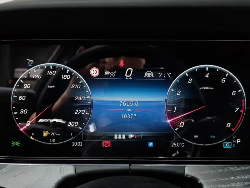 2024 Mercedes-Benz AMG GT с пробегом 10 377 км